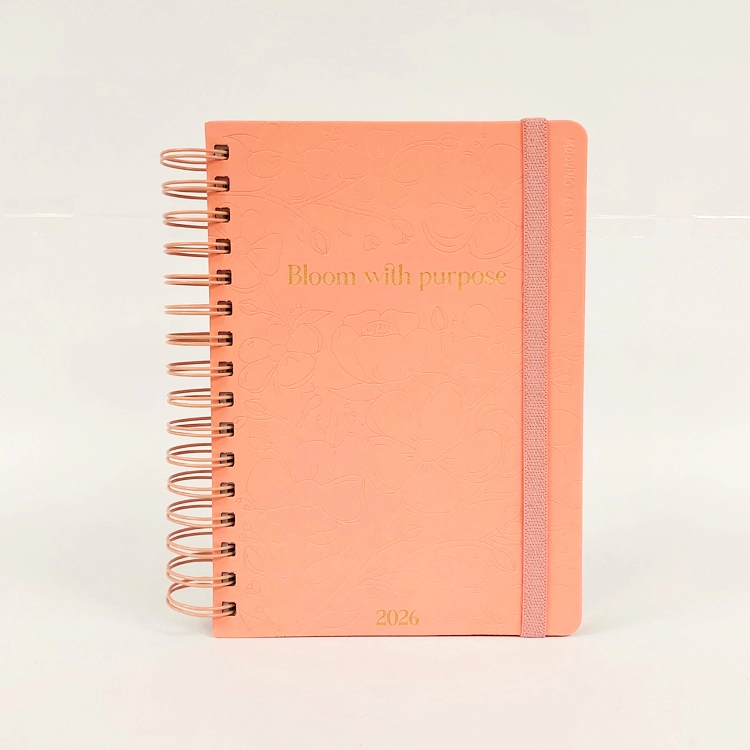 Agenda Mooving 2026 Gala Salmon 15 x 21 cm Dia por Pagina con Espiral Art.1405243